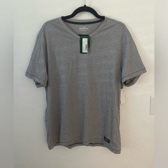 NWT Flag & Anthem Gray Speckled V-Neck Tee - Picture 3 of 8